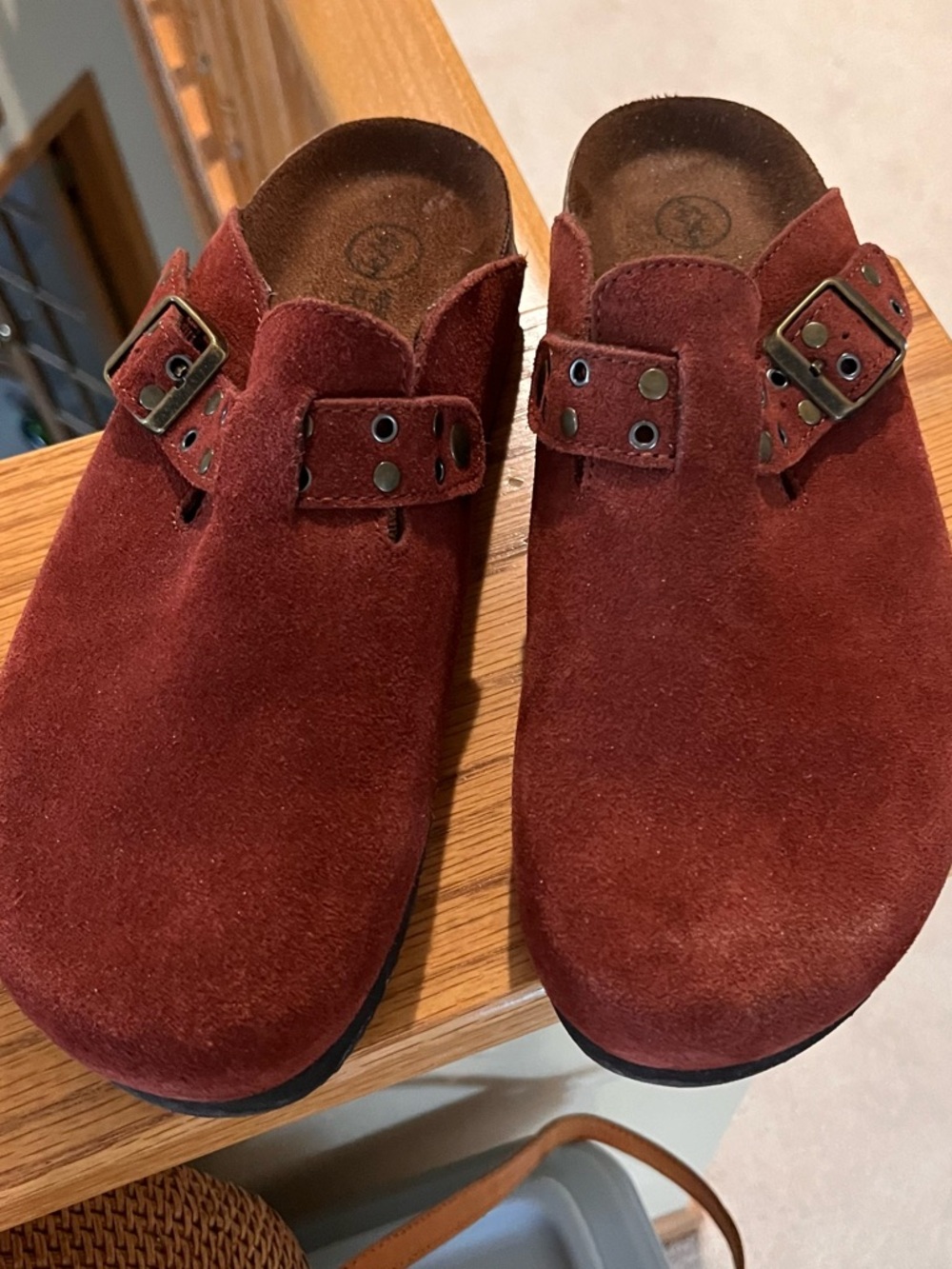 White Mountain Benben Footbeds Clogs Rust Suede Size 7